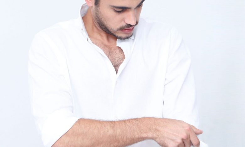 Why You Should Carry A White Shirt